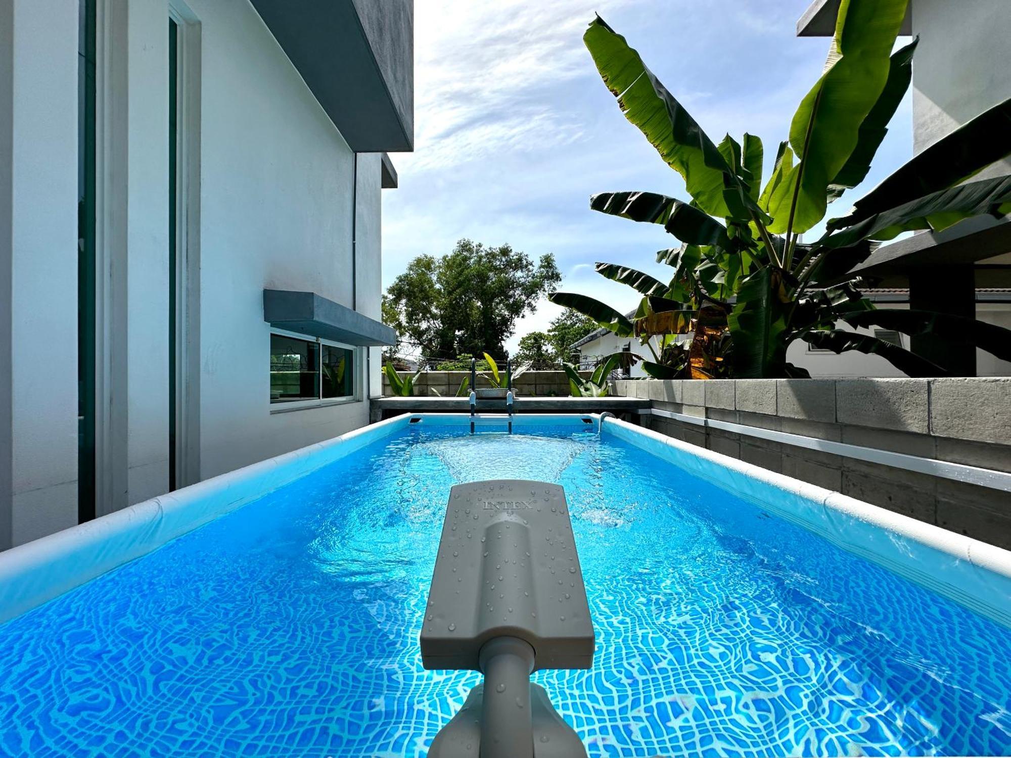 Holiday home Luxe Homestay, - Pool, 18 Pax Rawang